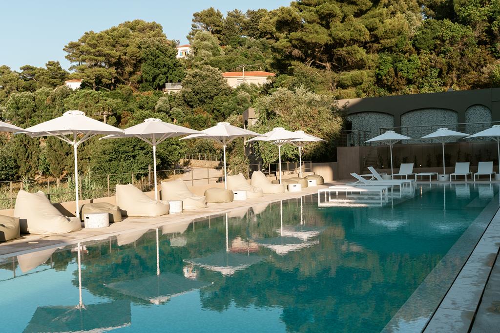 Radisson Resort Plaza Skiathos | Reserveren bij Fliickmyhouse