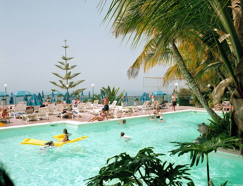 LiggingServatur Altamar ligt op een helling boven Puerto Rico