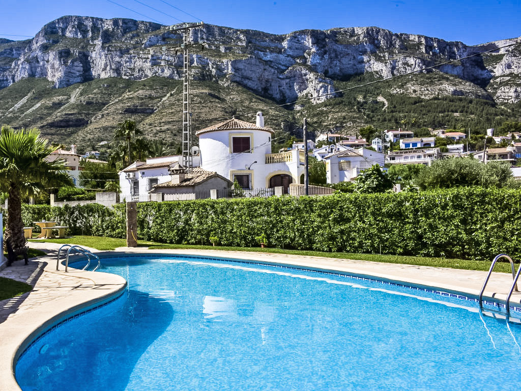 Club San Juan | Boeken bij Flickmyhouse