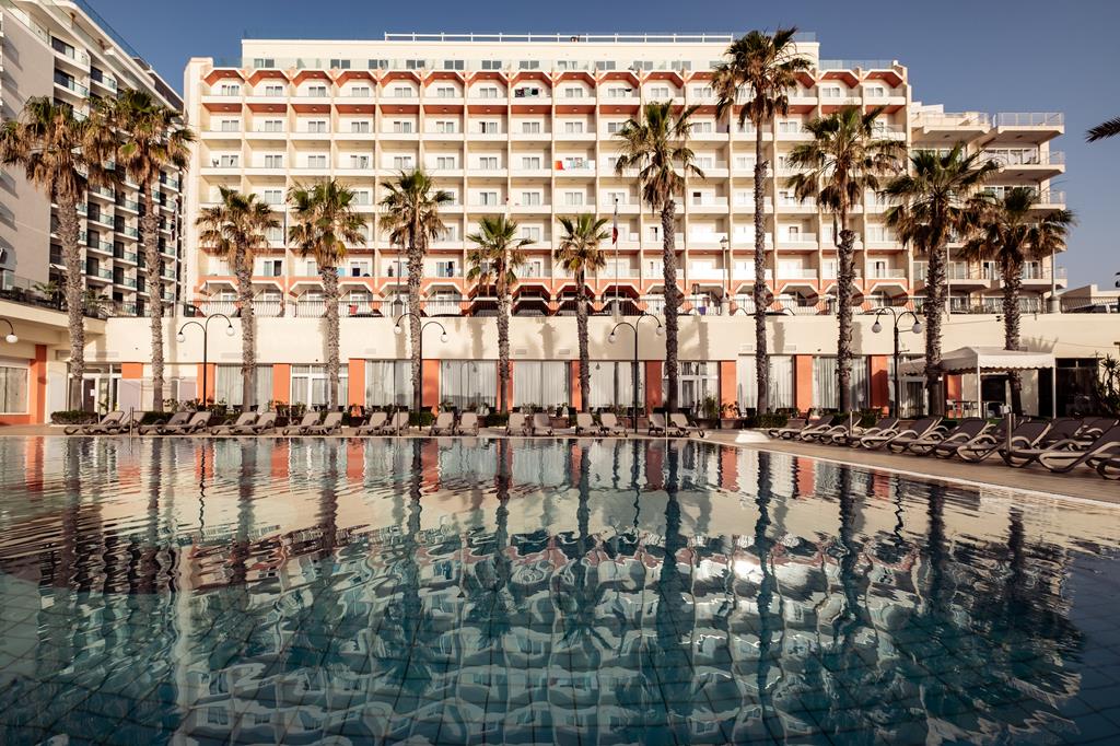 Qawra Palace Resort en Spa | Reserveren bij Fliickmyhouse