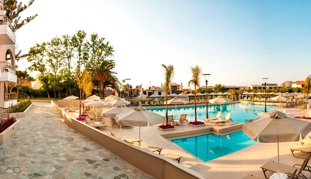 Porto Platanias Village Resort | Reserveren bij Fliickmyhouse
