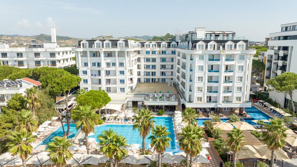 Fafa Premium Resort | Reserveren bij Fliickmyhouse