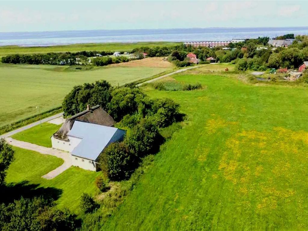 "Thorarin" - 25km from the sea | Boeken bij Flickmyhouse
