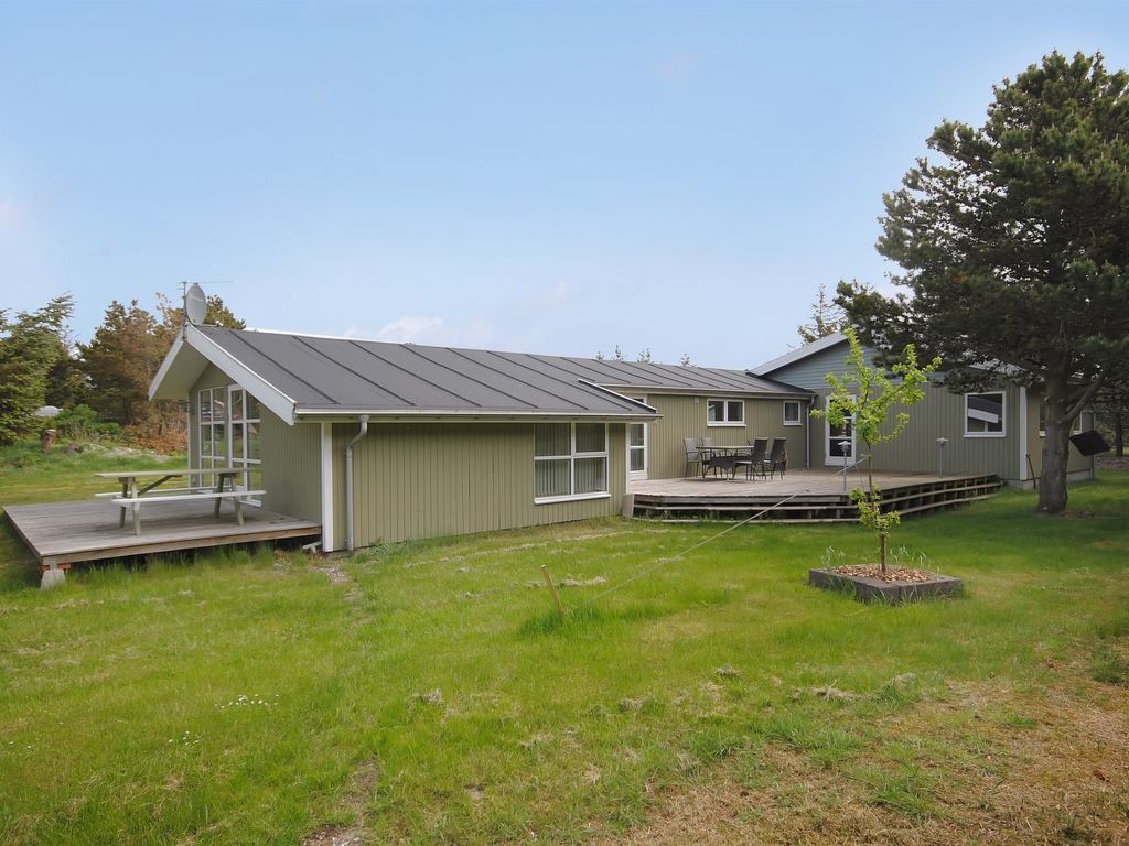 "Tuomas" - 200m to the inlet | Boeken bij Flickmyhouse