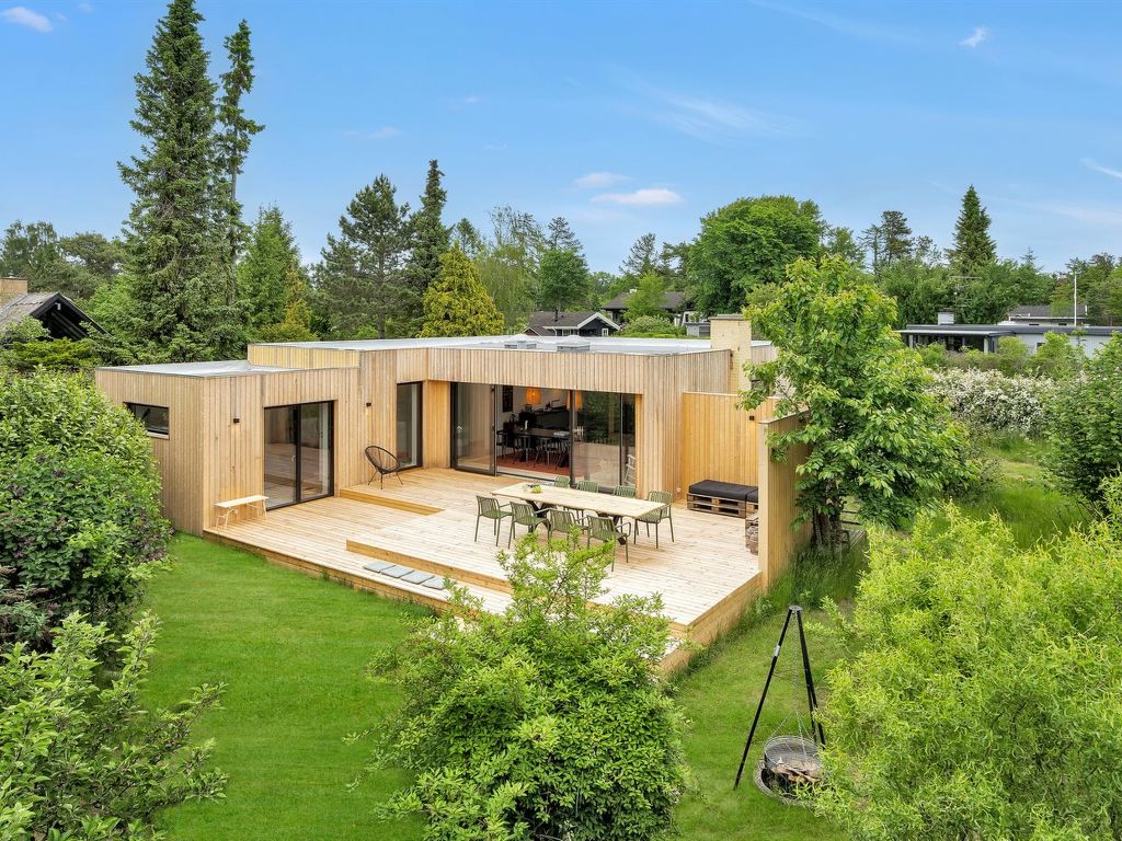 "Matti" - 1km from the sea | Boeken bij Flickmyhouse