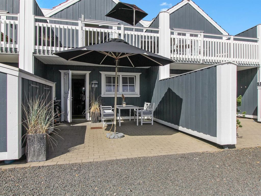 "Vinny" - 1.2km from the sea | Boeken bij Flickmyhouse