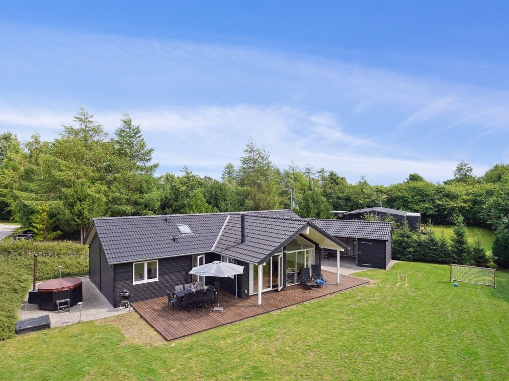 "Murtuz" - 500m from the sea | Boeken bij Flickmyhouse