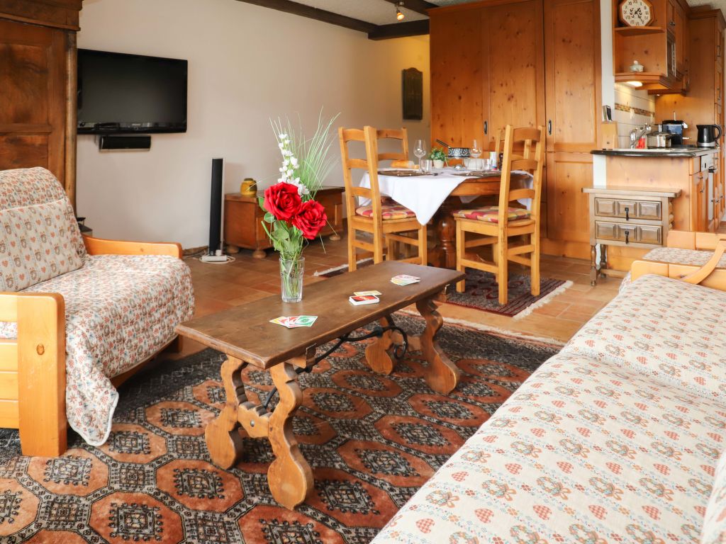 Courtillière 4 | Boeken bij Flickmyhouse