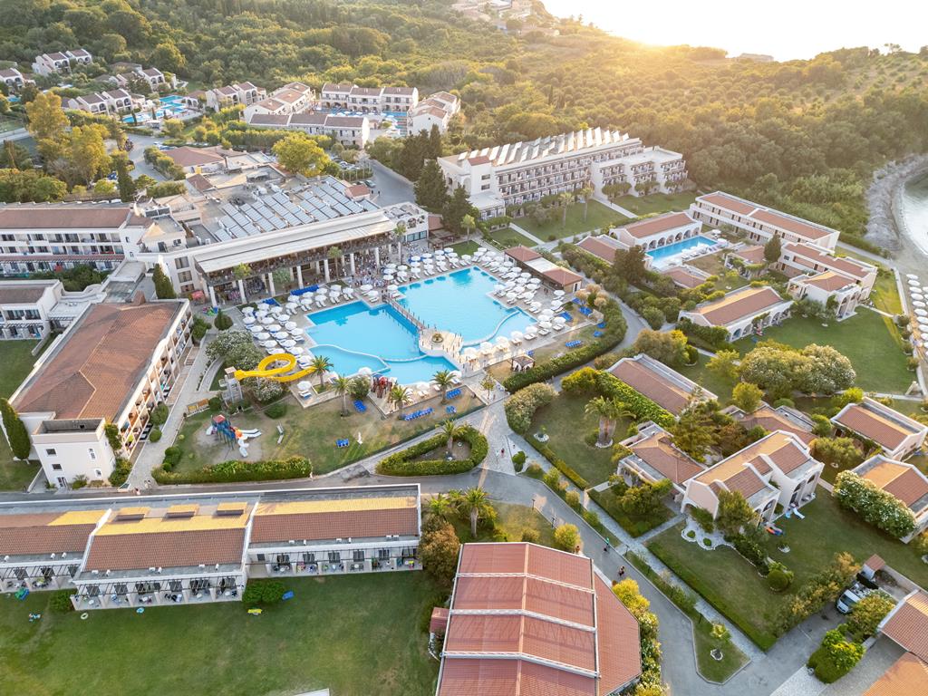 Roda Beach Resort en Spa | Reserveren bij Fliickmyhouse