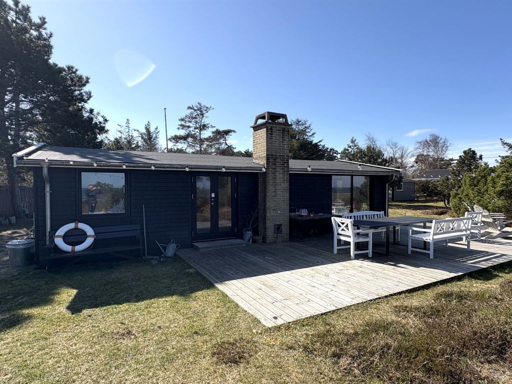 "Kaj" - 75m from the sea | Boeken bij Flickmyhouse