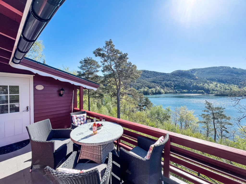 Tussebu | Boeken bij Flickmyhouse