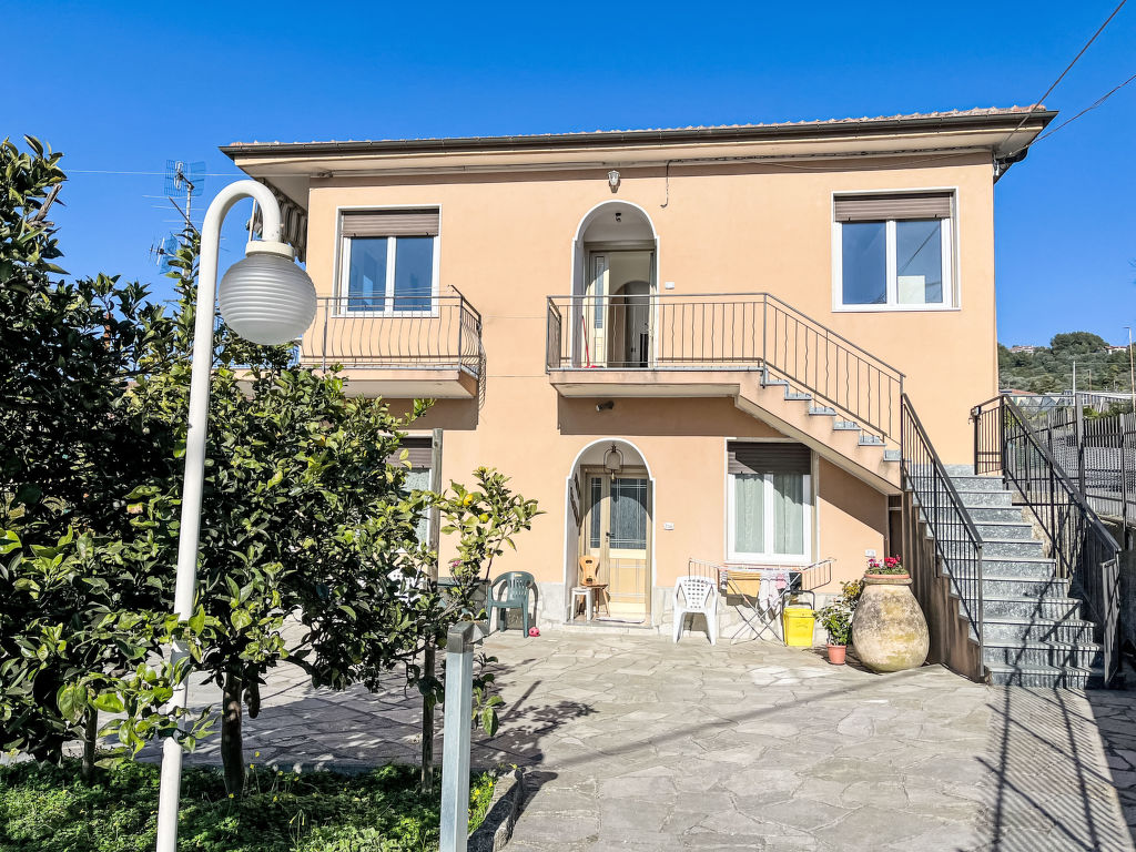 Casa Rosella | Boeken bij Flickmyhouse