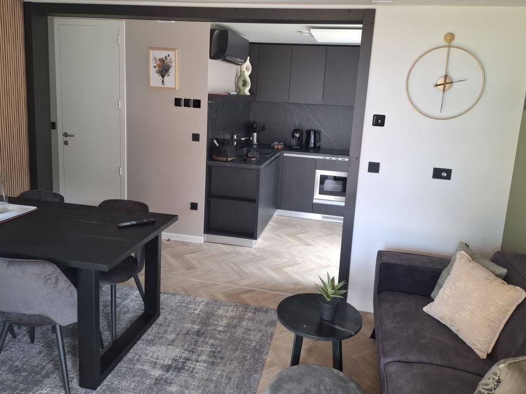 Enzian 4 | Boeken bij Flickmyhouse