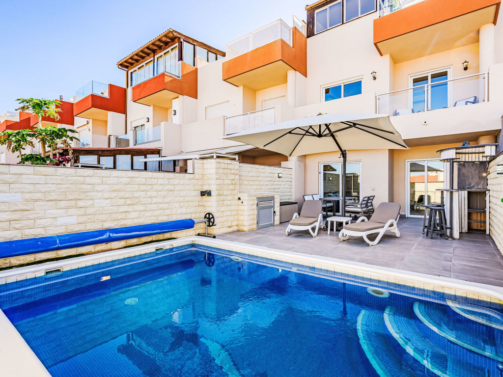 Versatile Oasis | Boeken bij Flickmyhouse