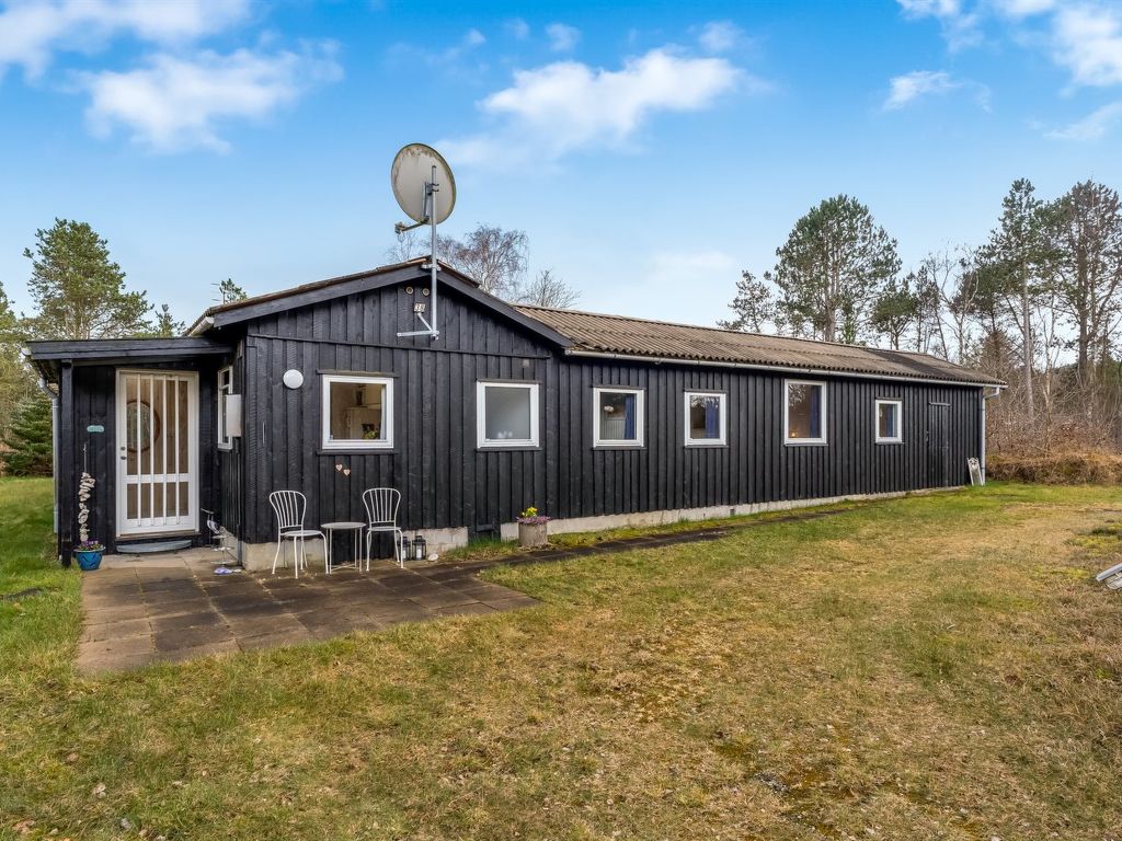 "Hælf" - 600m from the sea | Boeken bij Flickmyhouse