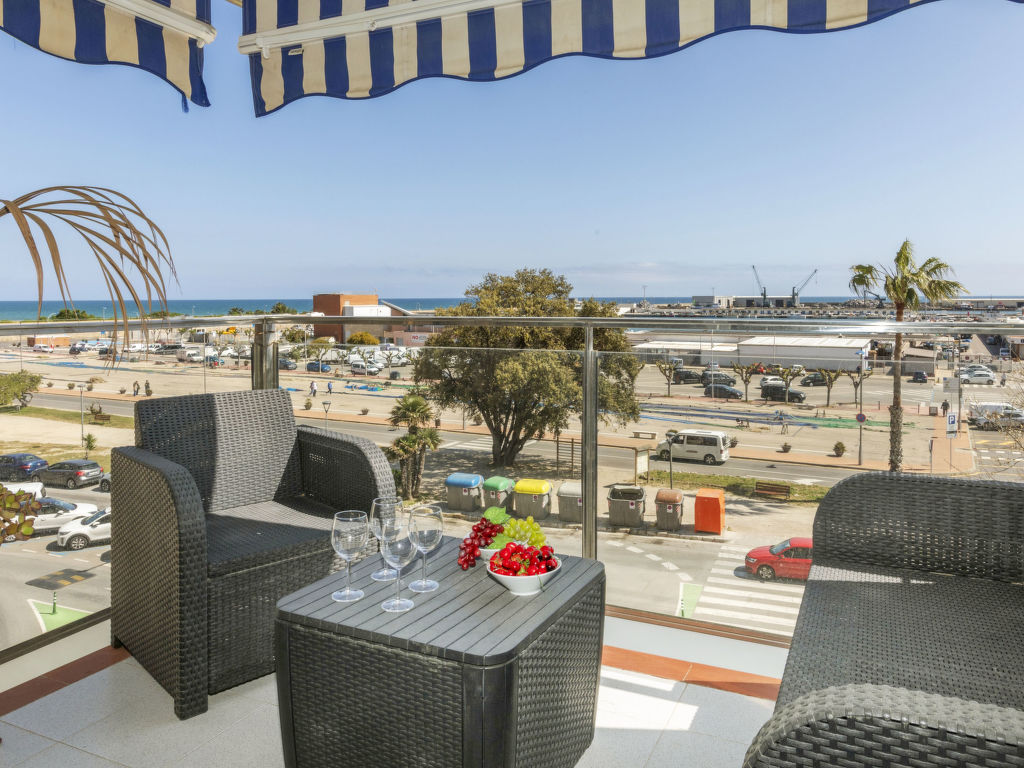 Edificio Maritimo | Boeken bij Flickmyhouse