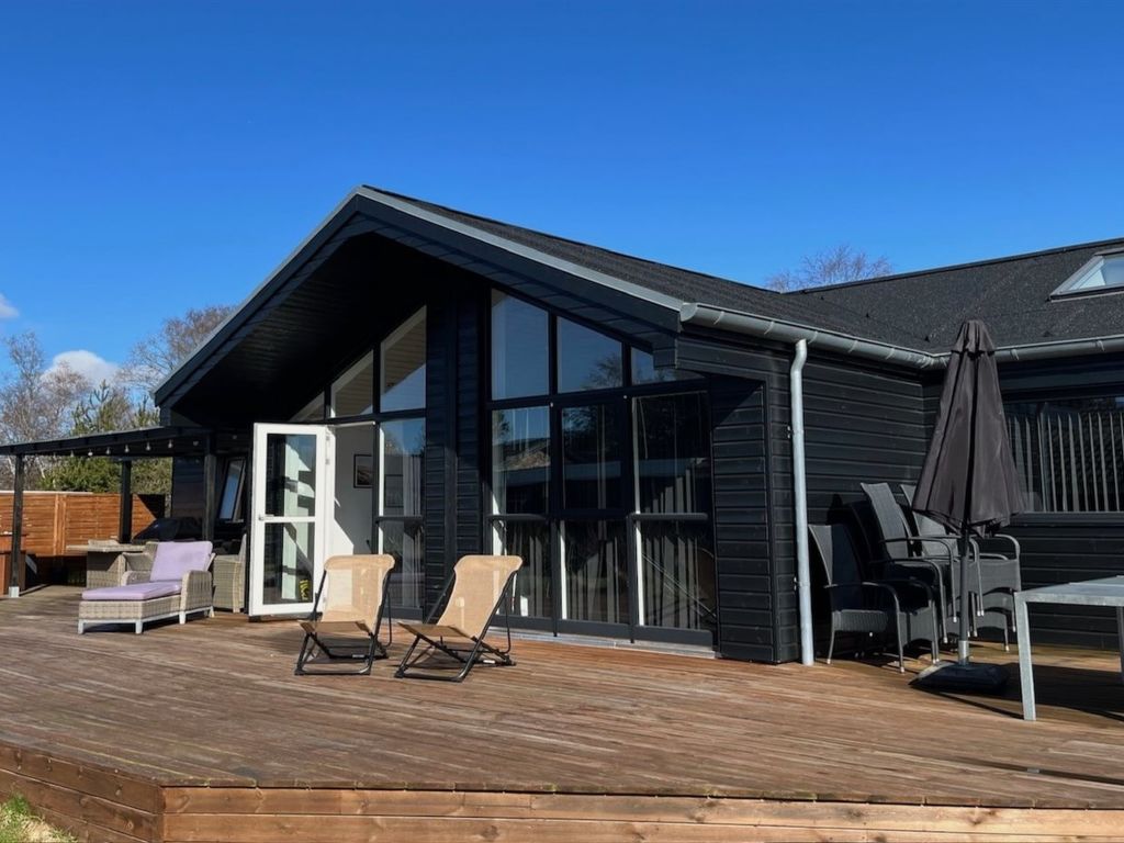 "Smilla" - 1.1km from the sea | Boeken bij Flickmyhouse