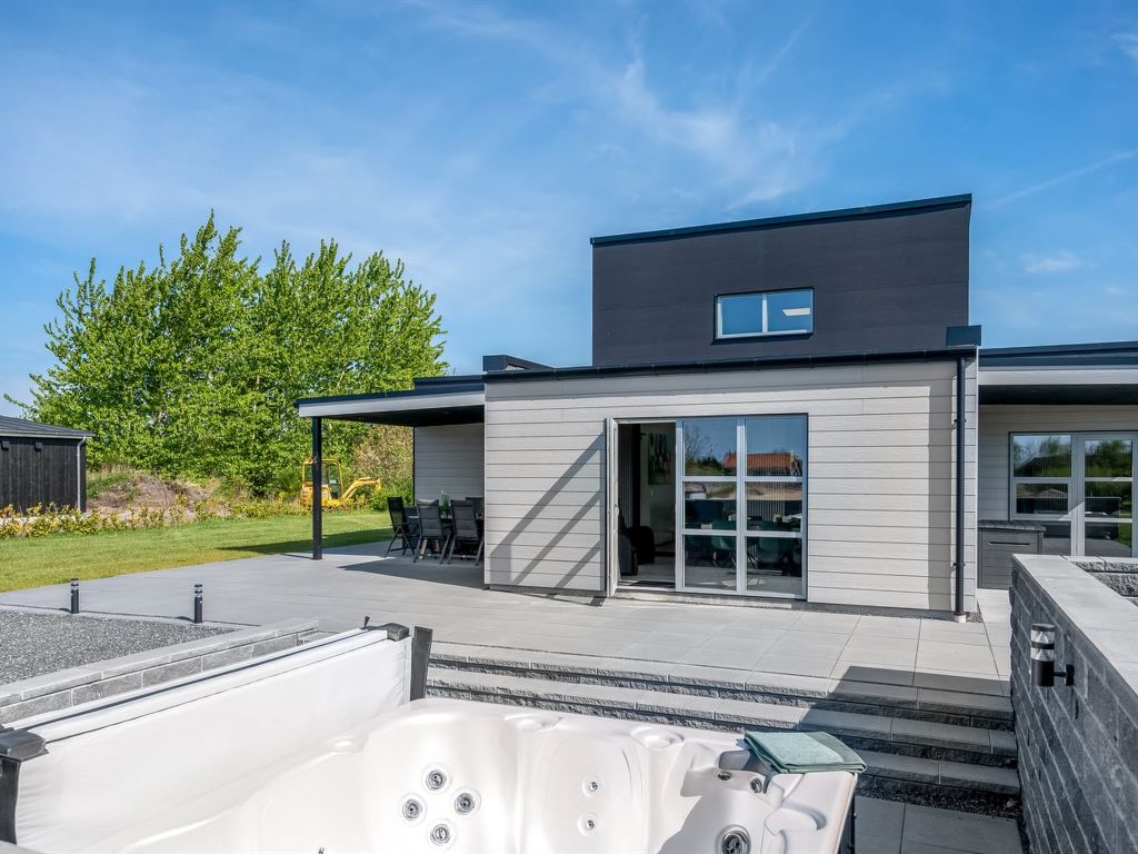 "Tryggi" - 900m to the inlet | Boeken bij Flickmyhouse