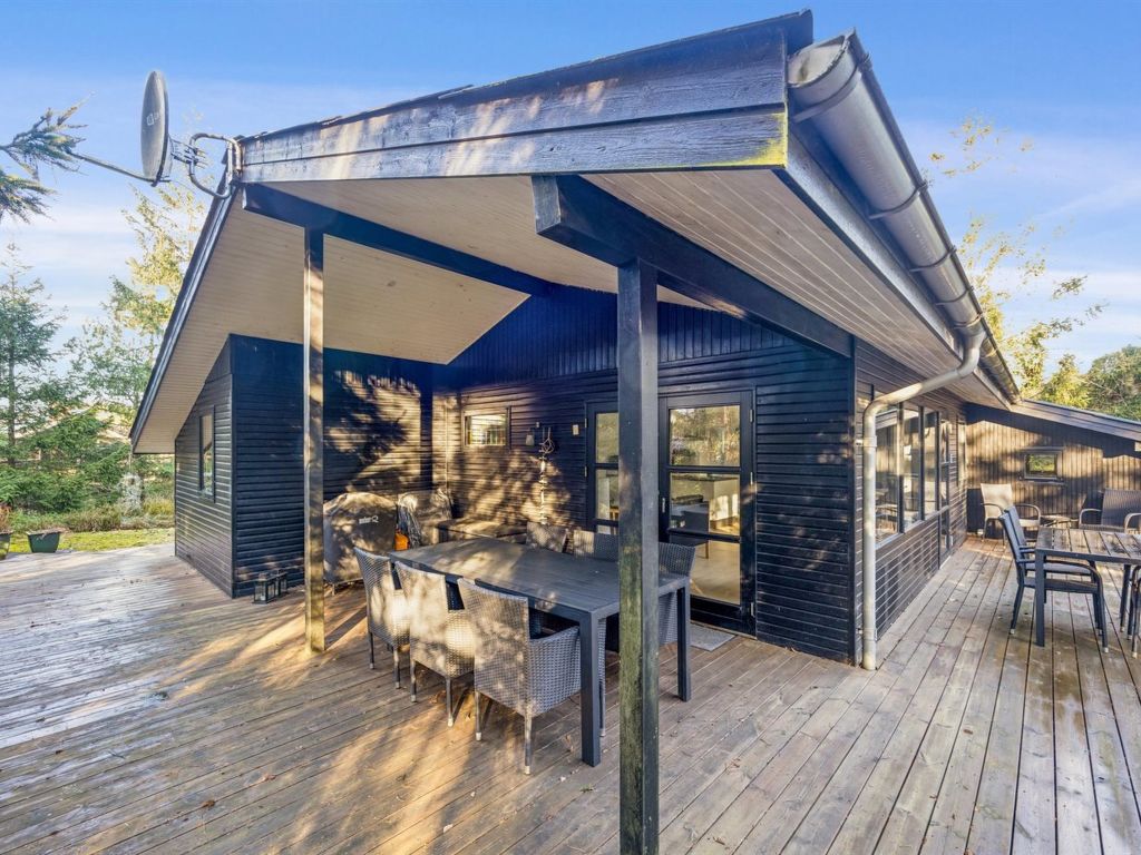 "Siona" - 300m from the sea | Boeken bij Flickmyhouse