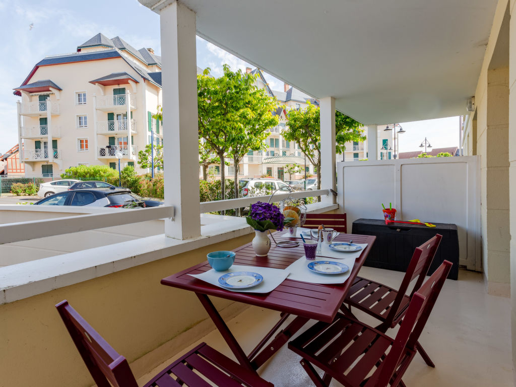 Le Manoir | Boeken bij Flickmyhouse