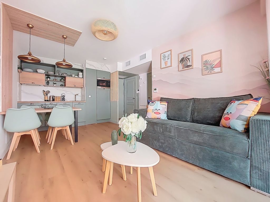 New Beach | Boeken bij Flickmyhouse