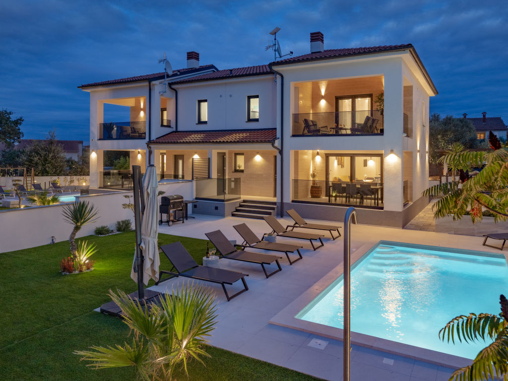 Villa Polaris | Boeken bij Flickmyhouse