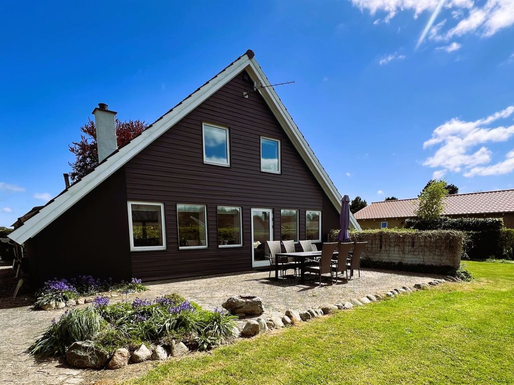 "Begitte" - 200m from the sea | Boeken bij Flickmyhouse