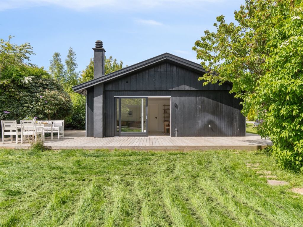 "Vilppu" - 800m from the sea | Boeken bij Flickmyhouse