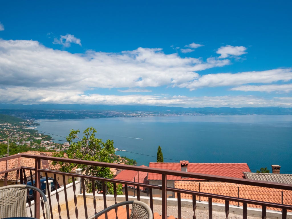 Ema | Boeken bij Flickmyhouse