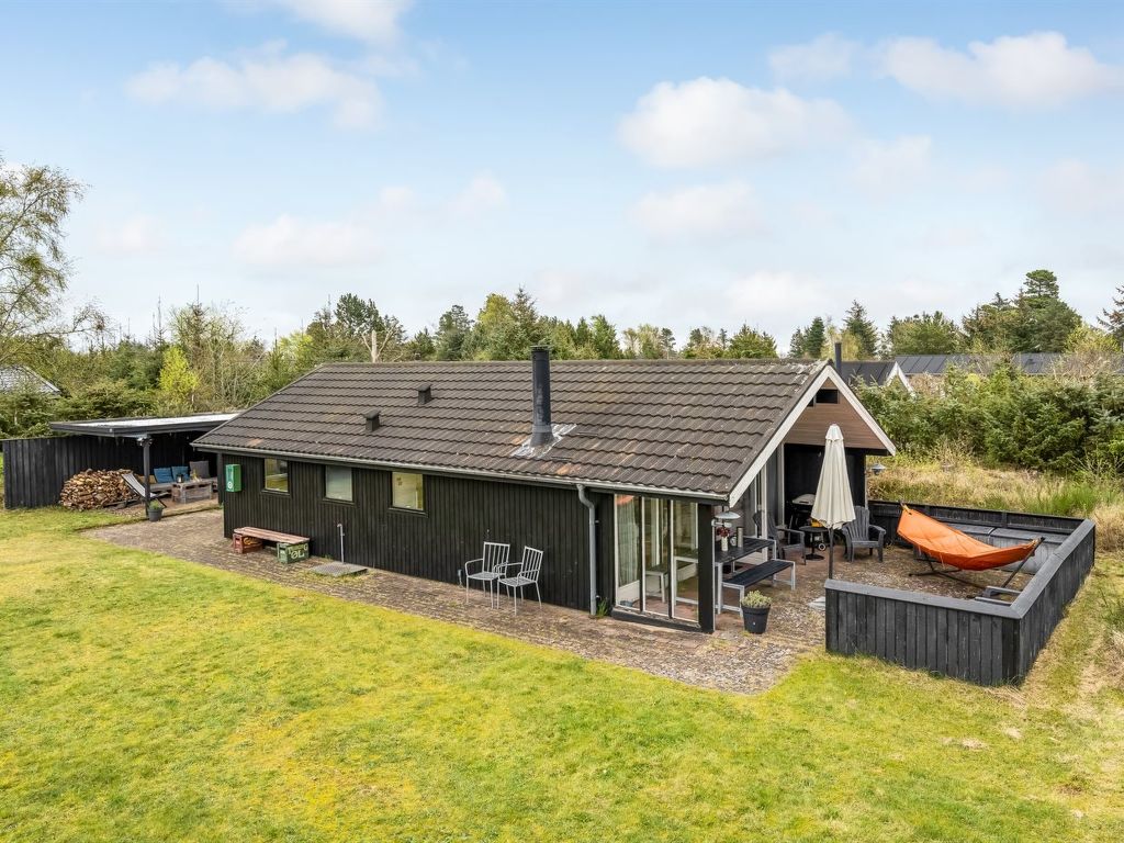 "Kaare" - 400m from the sea | Boeken bij Flickmyhouse