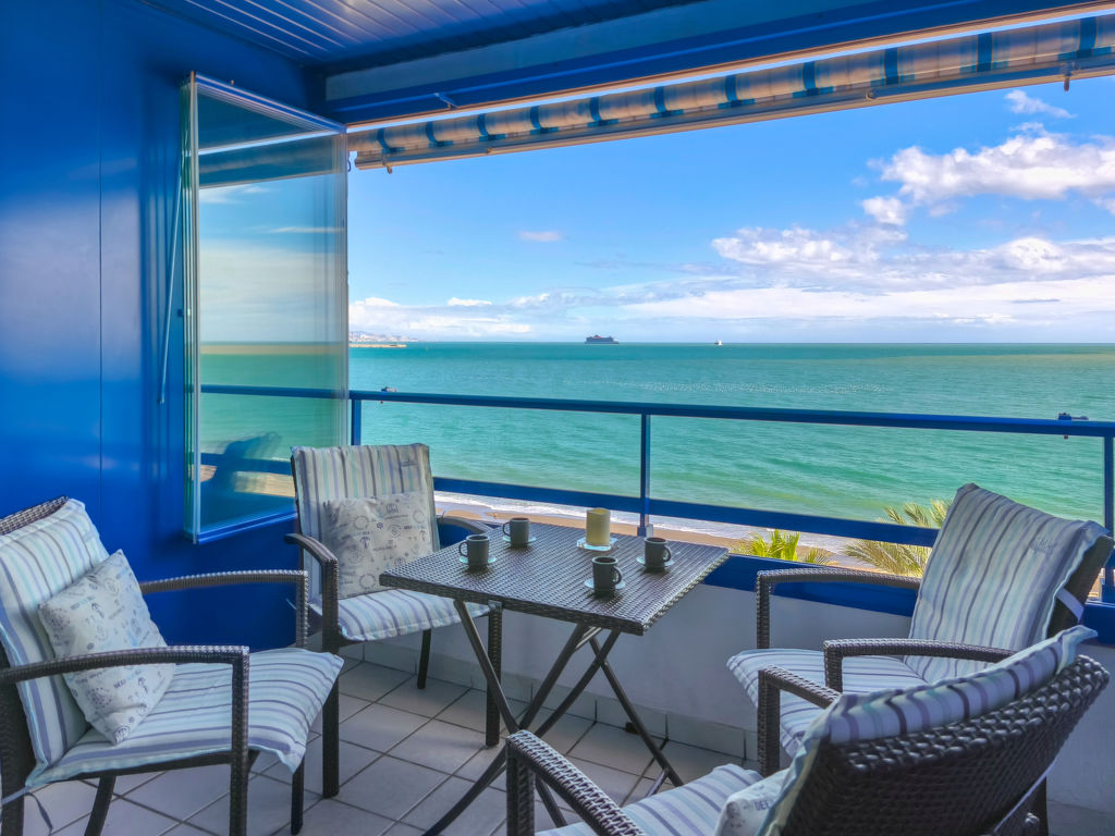 Malaga Pacifico | Boeken bij Flickmyhouse