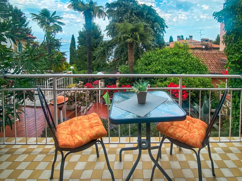 Villa Nika | Boeken bij Flickmyhouse