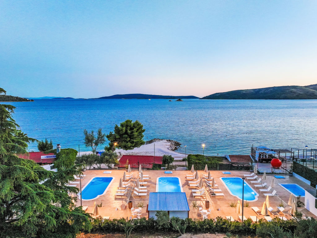 Medena | Boeken bij Flickmyhouse