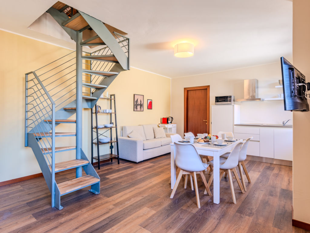 Piazza San Giuseppe | Boeken bij Flickmyhouse