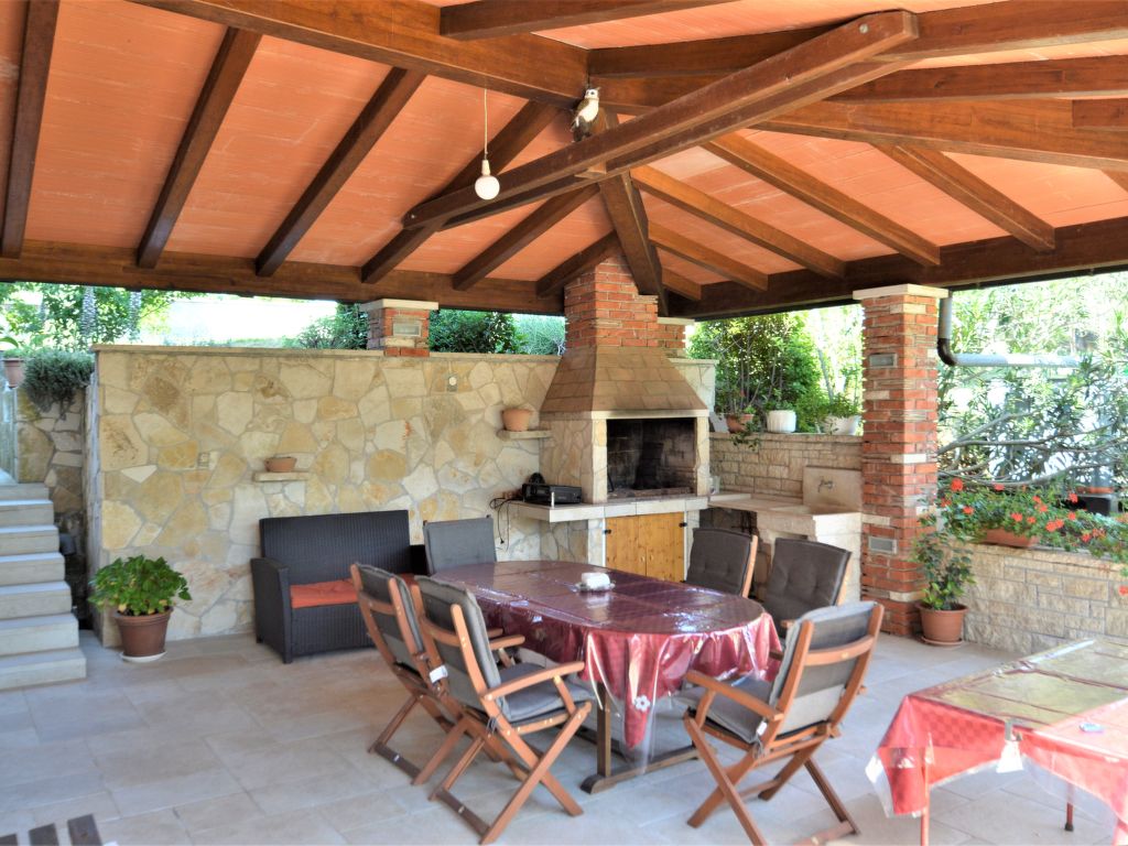 Renata | Boeken bij Flickmyhouse