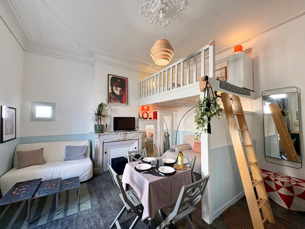 Le Grillon | Boeken bij Flickmyhouse