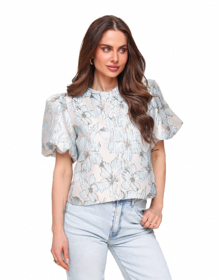 Lichtblauwe Statement Print - Top | Olivia & Kate