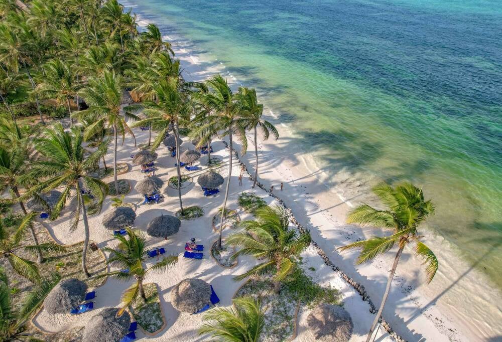 Breezes Beach Club & Spa