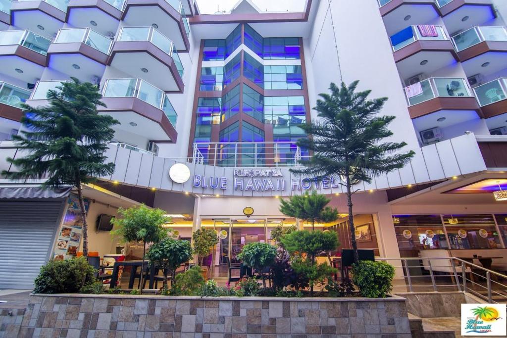 LiggingKleopatra Blue Hawai Hotel is een 3-sterrenaccommodatie in Alanya