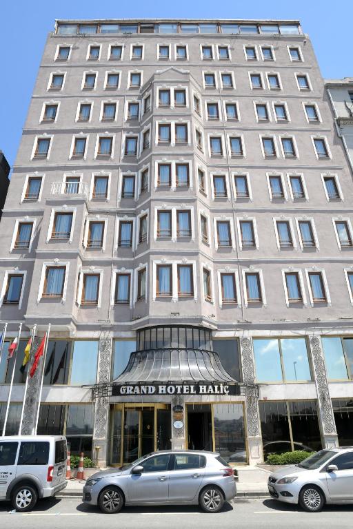 LiggingDankzij de ligging in het centrum bevinden winkels