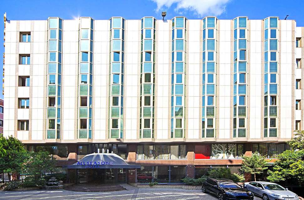 LiggingDit hotel ligt in de stadswijk Findikzade. Het centrum van de oude binnenstad