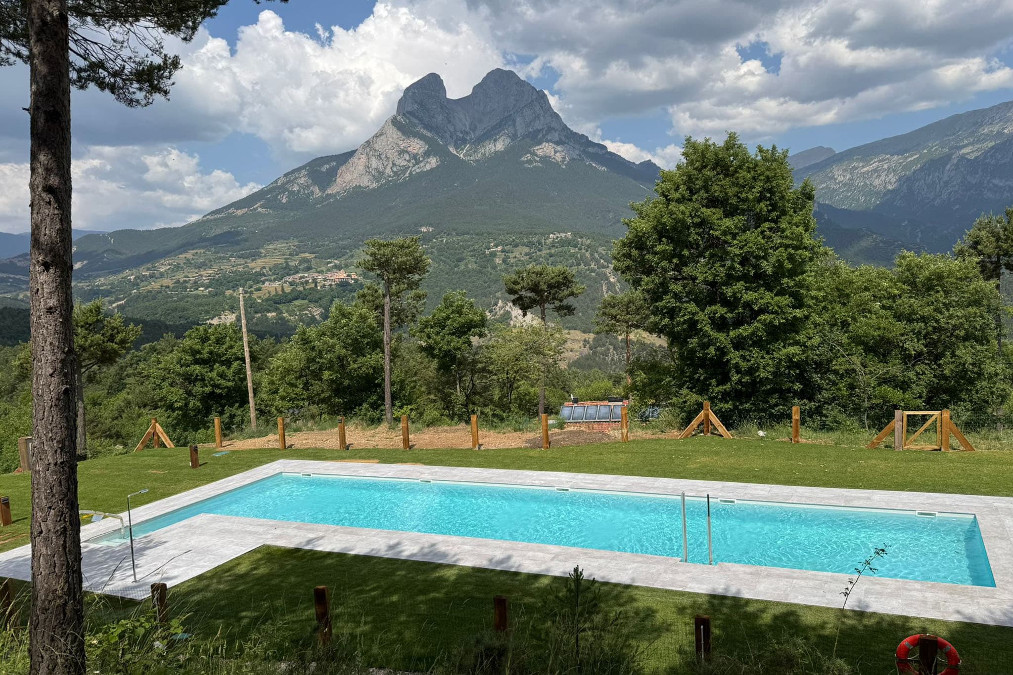Wecamp Pedraforca | Reserveren bij Flickmyhouse