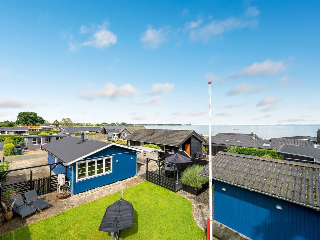 "Urda" - 50m from the sea | Boeken bij Flickmyhouse