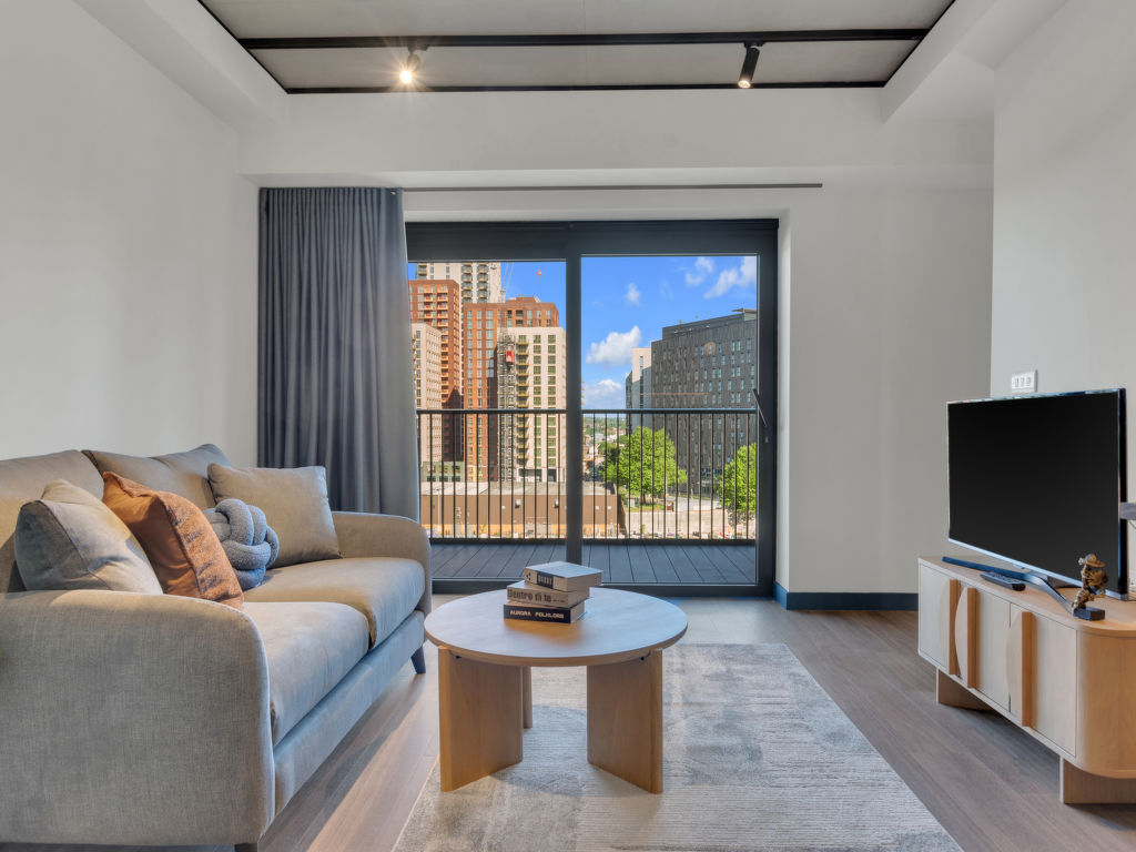 Luna Studio | Boeken bij Flickmyhouse