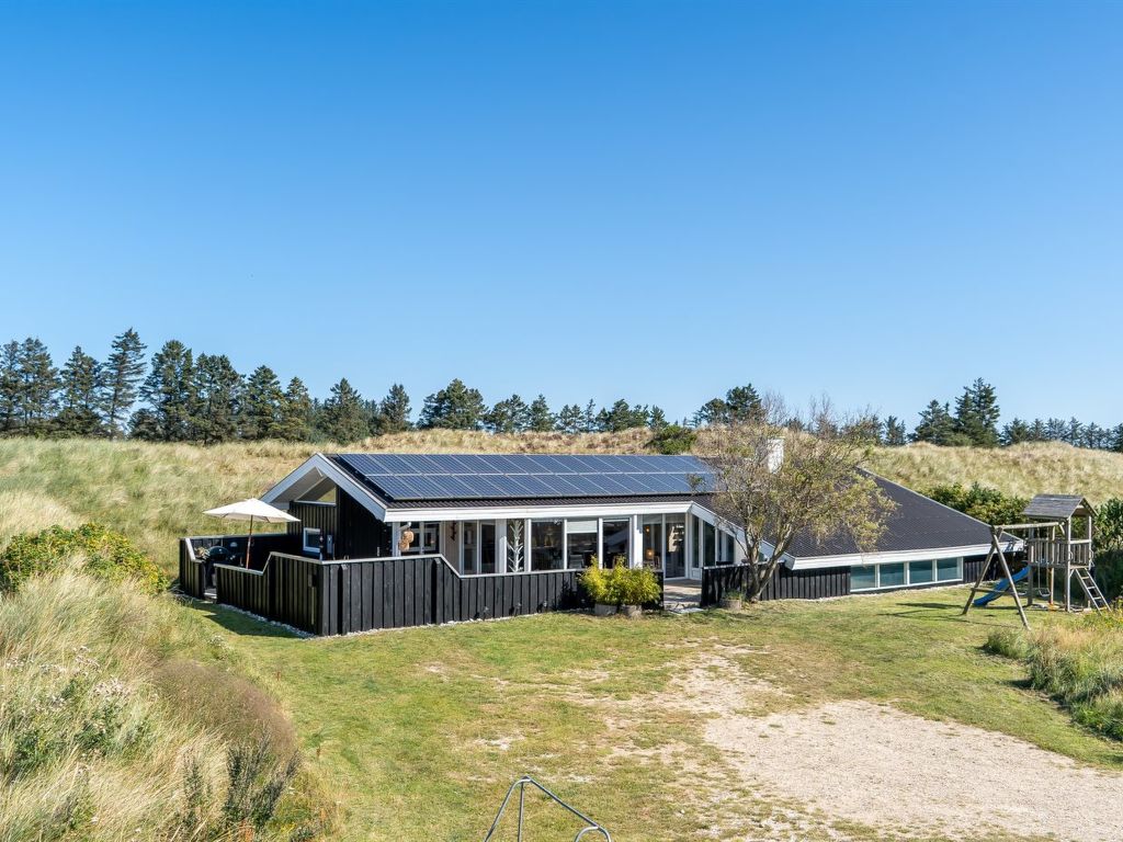 "Greta" - 2.5km from the sea | Boeken bij Flickmyhouse