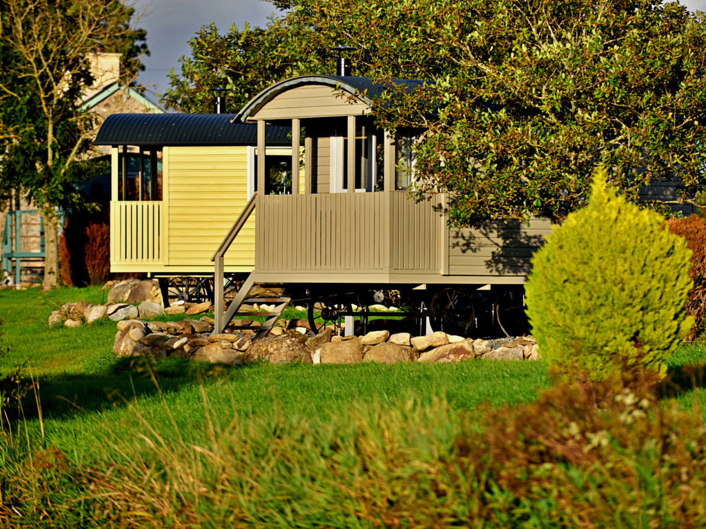 'Elen' Gypsy Hut | Boeken bij Flickmyhouse