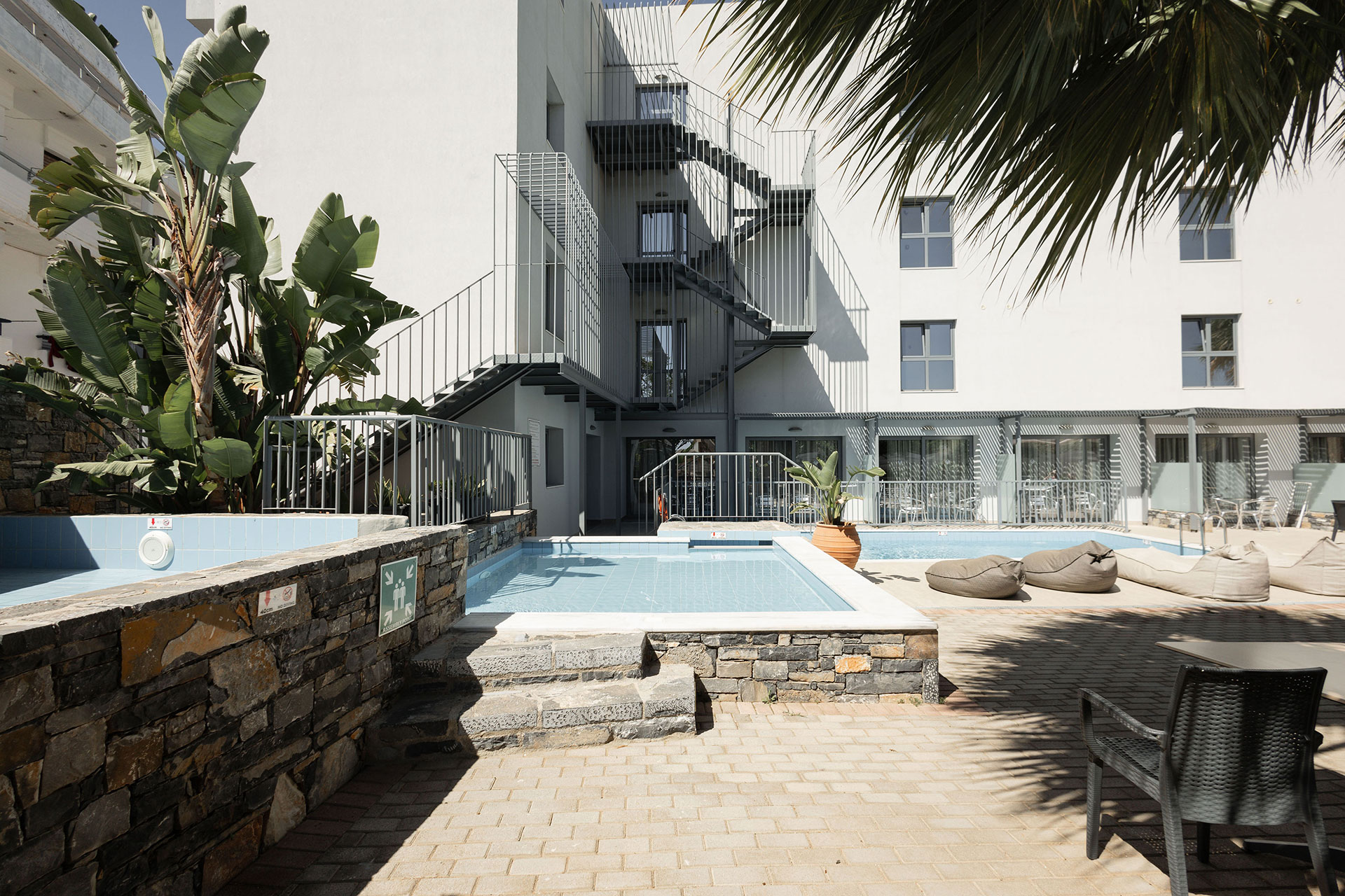 LiggingPollis Hotel is centraal gelegen in het hart van Chersonissos