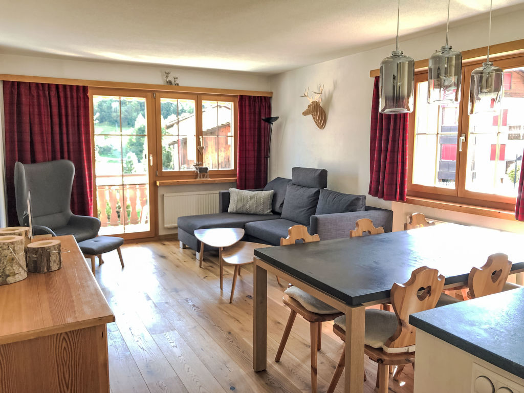 La Siala Apt.4 | Boeken bij Flickmyhouse