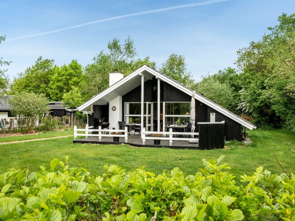 "Wenche" - 600m to the fjord | Boeken bij Flickmyhouse