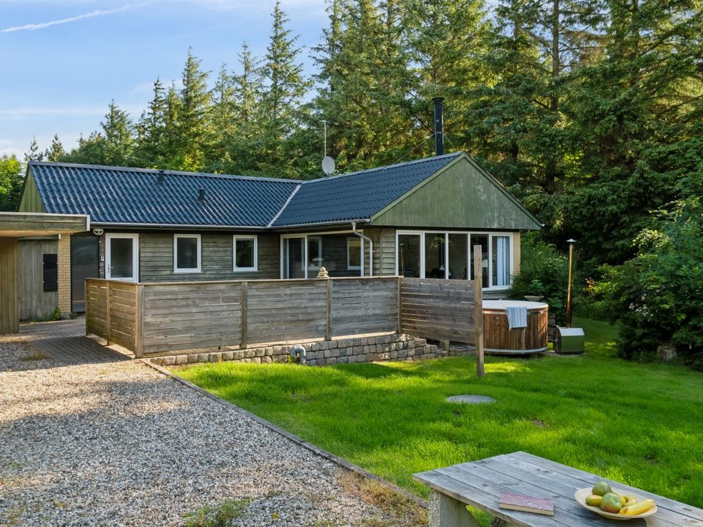 "Saila" - 700m to the fjord | Boeken bij Flickmyhouse